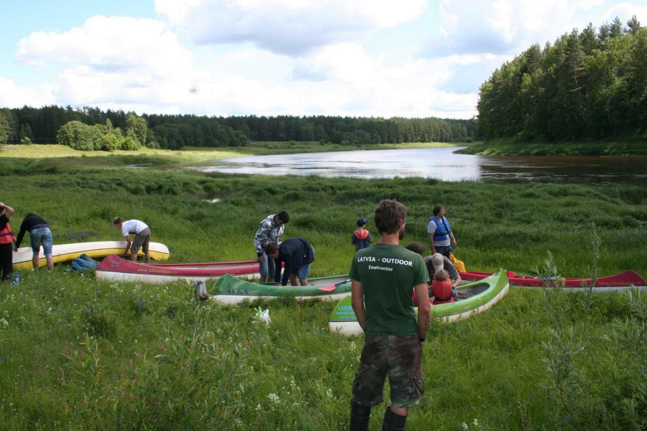 Nature Retreat "Upes Dizvietas" Krāslava 외부 사진